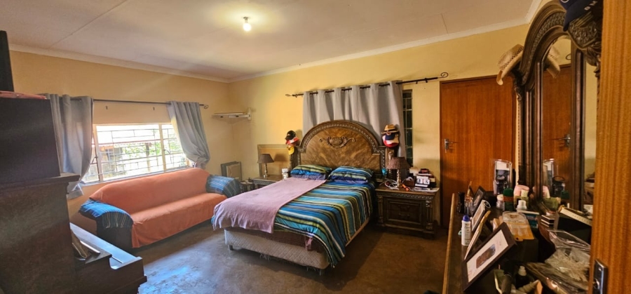 4 Bedroom Property for Sale in Mooinooi North West